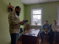 Волонтер на Котелевщині висвітлив поняття духовності  клієнтам пробації