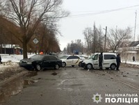 Поліція встановлює обставини ДТП з травмованою людиною у Миргороді