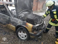 Вогнеборці ліквідували пожежу автомобіля в Косівському районі