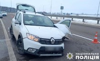 Поліція Полтавщини встановлює обставини дорожньо-транспортної пригоди, в якій травмовано водія легковика