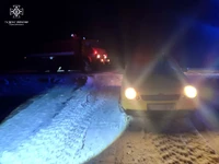 Сумська область: рятувальники допомогли водію вивільнити авто