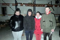 Поліцейські охорони у Харкові виявили чотирьох громадян, які незаконно проникли до зруйнованого обстрілами закладу