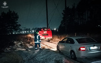 Бориспільський район: рятувальники надавали допомогу водію з буксирування автомобіля