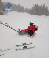 Рятувальники на горі Тростян надали допомогу 16-річному лижнику