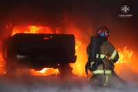 М. Дніпро: рятувальники ліквідували пожежу в будівлі СТО