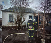 Київська область: рятувальники виявили тіло людини під час ліквідації загоряння будинку