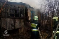 М. Дніпро: вогнеборці ліквідували загорання будинку, що не експлуатується