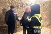 На Вінниччині поліція затримала керівника райавтодору, який вимагав у підприємця гроші за оренду приміщень