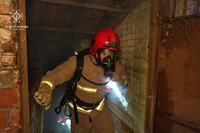 М. Суми: вогнеборці ліквідували загоряння сміття в підвалі багатоповерхівки