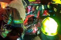 М. Кривий Ріг: рятувальники деблокували травмованого водія з понівеченої автівки
