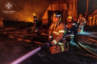 Харківська область: рятувальники ліквідували пожежу на території об'єкта цивільної інфраструктури, що виникла внаслідок ворожого удару