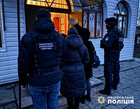 Оперативники відділу міграційної поліції Буковини викрили групу осіб, яка сприяла чоловікам у незаконному перетині державного кордону