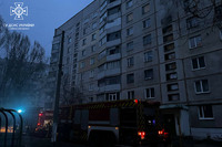 Вогнеборці-добровольці пліч-о-пліч з рятувальниками ДСНС Харківщини ліквідовують пожежі