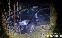 Поліція Полтави встановлює обставини ДТП, в якій загинув водій легковика