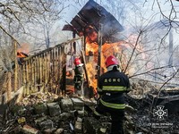 Рятувальники ліквідували загоряння надвірної споруди