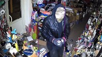 Спеціалізувався на обкраданні магазинів та фастфудів: у Вінниці поліція затримала серійного крадія