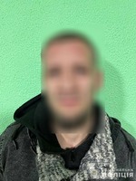 Поліцейські Дніпра затримали 46-річного раніше судимого чоловіка за пограбування містянина
