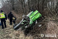 Чернівецькій поліцейські розслідують обставини дорожньо-транспортної пригоди з потерпілими