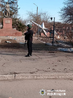 Внаслідок масованого обстрілу Вовчанська поранено цивільного чоловіка: поліція працює на місцях подій