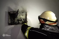 М. Суми: рятувальники оперативно ліквідували загоряння електрощитової в багатоповерхівці
