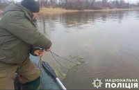 На Полтавщині поліція вилучила 800 метрів браконьєрських сіток з Кременчуцького водосховища