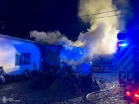 Мукачівські надзвичайники ліквідували пожежу на території деревообробного підприємства