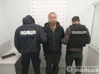 «Звільнення з полону» за понад 10 тис. доларів: поліція Ужгорода затримала шахрая, який ошукав дружину військового