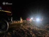 Рятувальники надали допомогу по буксируванню автомобіля екстреної медичної допомоги
