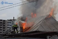 М. Чернігів: вогнеборці ліквідували пожежу житлового будинку