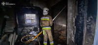 Миколаївська область: вогнеборці ліквідували чотири пожежі в житлі, на одній з яких врятували чоловіка