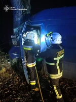 Кропивницький район: рятувальники деблокували постраждалого внаслідок ДТП чоловіка