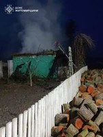 Житомирськи район: вогнеборці ліквідували пожежу в приватному домогосподарстві