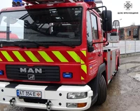 Вогнеборці ліквідували пожежу складського приміщення в місті Івано-Франківську