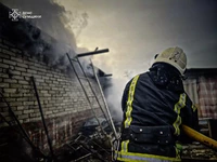 М. Шостка: вогнеборці ліквідували загоряння в житловому секторі