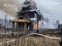 На Стрийщині вогнеборці ліквідували пожежу в дерев’яній церкві
