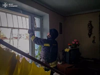 Сумська область: впродовж дня рятувальники проводили відновлювальні роботи на місцях ворожих ударів