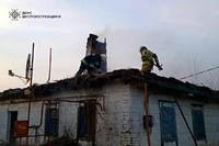 Новомосковський район: вогнеборці ліквідували загорання житлового будинку