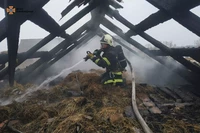 Рятувальники ліквідували пожежу в приватному домогосподарстві у Рівненському районі