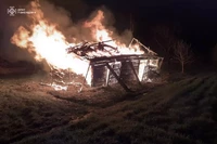 У Сарненському районі рятувальники ліквідували пожежу в приватному домогосподарстві