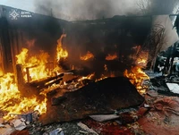 Деснянський район: рятувальники ліквідували загоряння сміття
