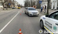Поліція Полтавщини встановлює обставини ДТП, в якій травмовано малолітню пішохідку