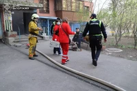 У Запоріжжі під час пожежі вогнеборці врятували жінку, ще 6 мешканців будинку евакуювали