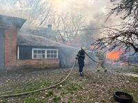 Сумська область: загоряння в природних екосистемах призвели до пожеж в житловому секторі та загрожували лісовим масивам