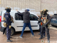 Чернігівські поліцейські затримали торгівця наркотиками