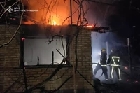 М. Нікополь: вогнеборці ліквідували займання на території приватного домоволодіння