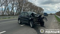 Поліція Полтавщини встановлює обставини дорожньо-транспортної пригоди, в якій смертельно травмовано водія легковика