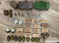 Поліція Полтави викрила «канал» збуту зброї, боєприпасів та електронних плат для ЗРК
