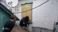 Охтирський район: рятувальники провели відновлювальні роботи в оселях мирних громадян, які зазнали пошкоджень через ворожі удари
