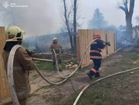 Упродовж доби рятувальники загасили три пожежі в приватному житловому секторі області, на одній із яких травмувалася людина