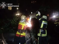 Рятувальники продовжують ліквідовувати наслідки негоди у Запоріжжі